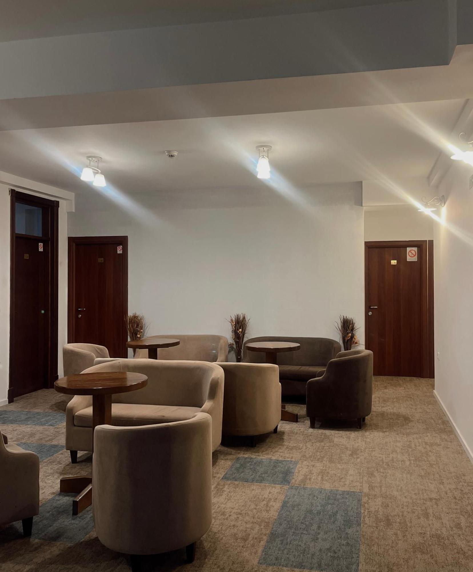 Kengur Resort Belgrad Exterior foto